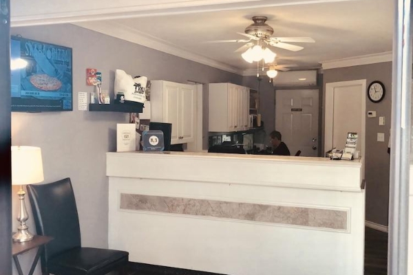 Tiki Shores Beach Motel Resort (Penticton)